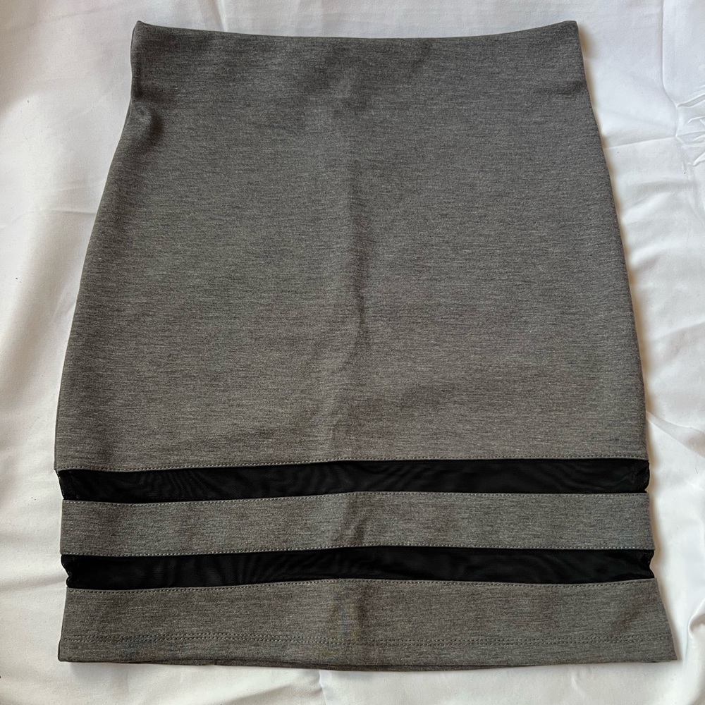 H&M - Divided | Medium Dark grey and Black mesh skirt